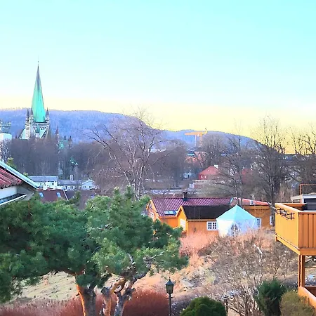 Mercury House, Cathedral View ! Free Parking ! Holiday home