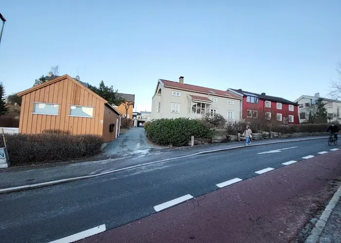 Дом отдыха Mercury House, Cathedral View ! Free Parking ! Тронхейм