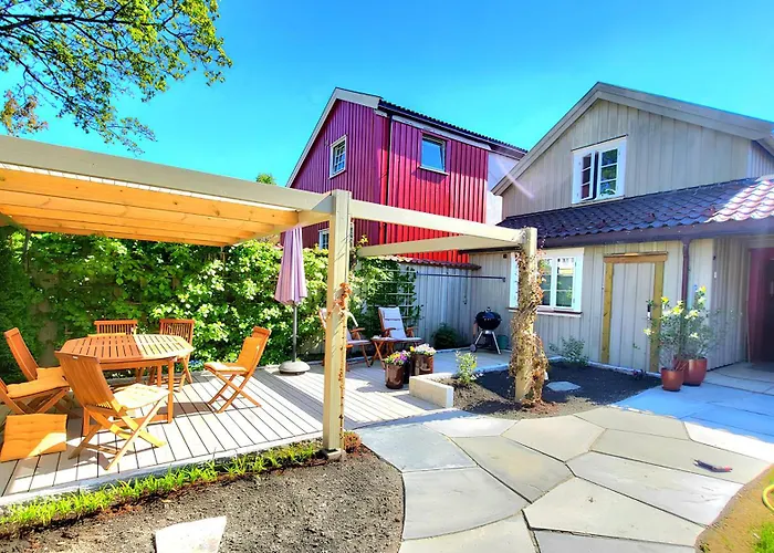 Mercury House, Cathedral View ! Free Parking ! Дом отдыха *