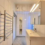 Mercury House, Cathedral View ! Free Parking ! Feriehus