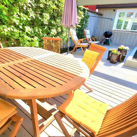 Mercury House, Cathedral View ! Free Parking ! *
