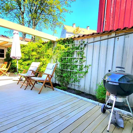 Mercury House, Cathedral View ! Free Parking ! Semesterbostad